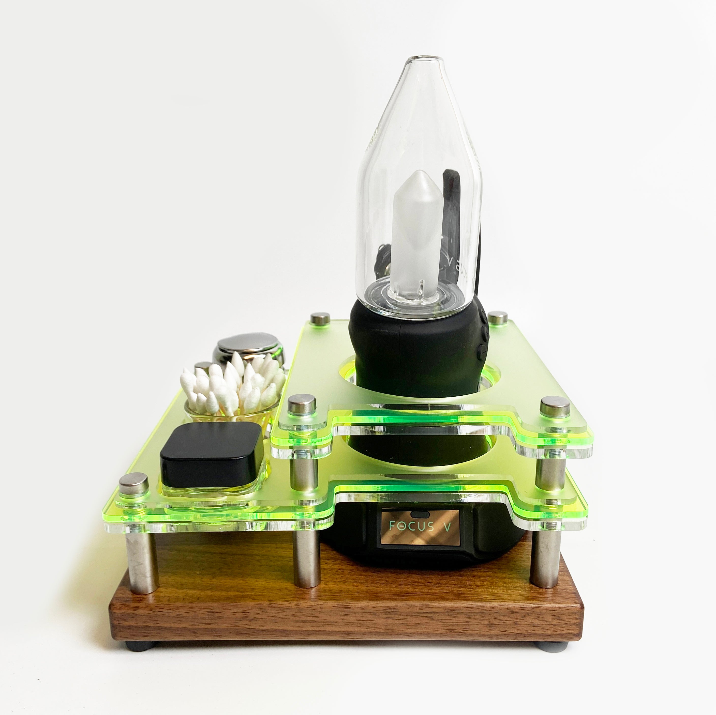 Focus V Carta 2 and Saber Dab Tool Deluxe Rig Station
