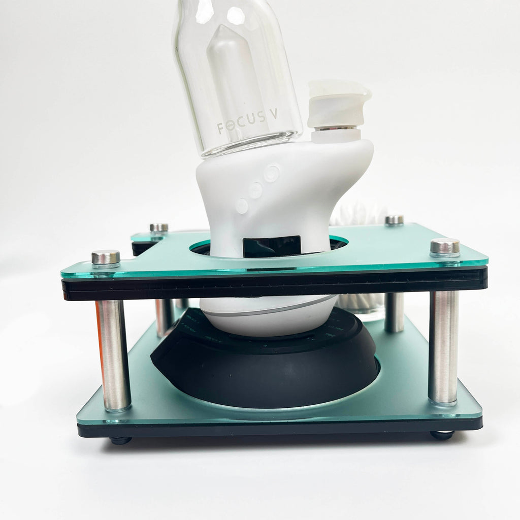 Focus V Carta 2 Multi-Tiered Rig Station with Charging Dock Platform